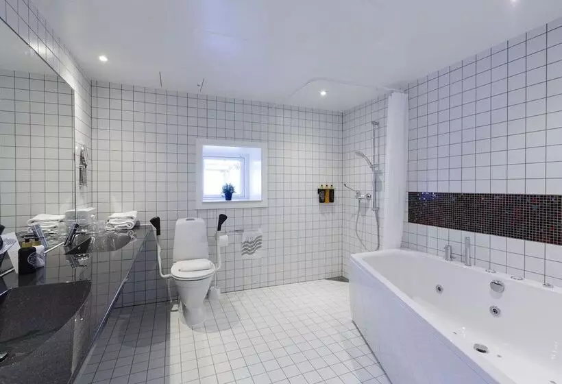 בית מלון כפרי Strandparken