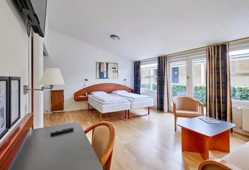 בית מלון כפרי Zleep  Kolding