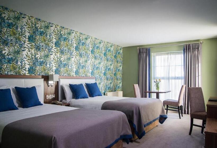 Holyrood Hotel   Leisure Centre & The Spa At Orchids