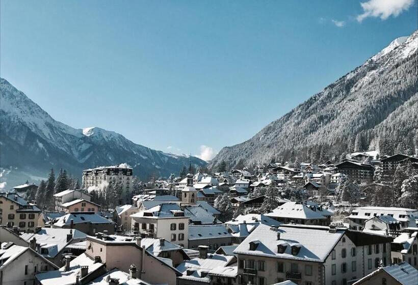 هتل Alpina Eclectic