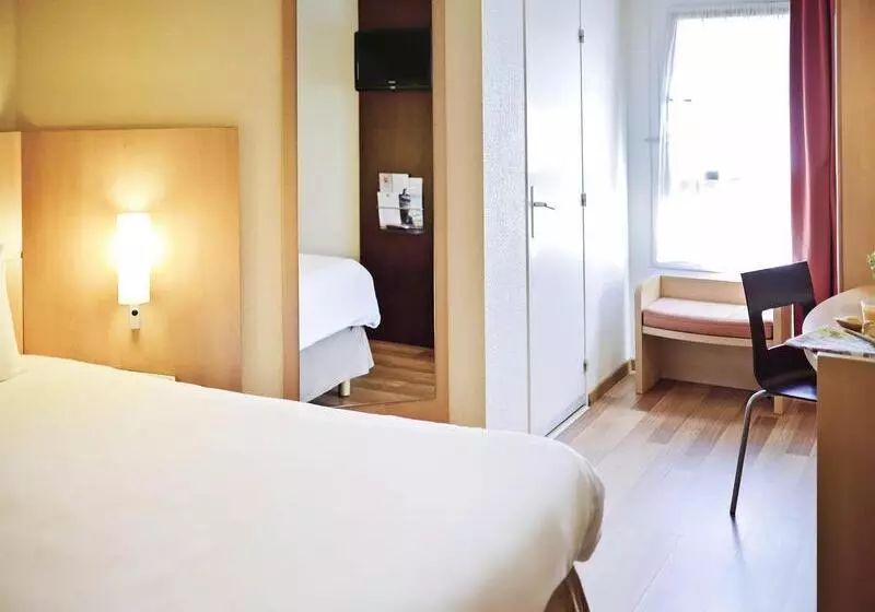 Hotel Ibis Avignon Centre Pont De L'europe