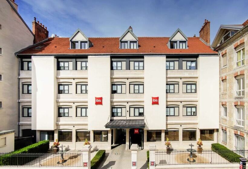 בית מלון כפרי Ibis Besançon Centreville