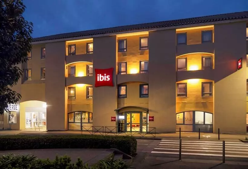 בית מלון כפרי Ibis Carcassonne Centre La Cite