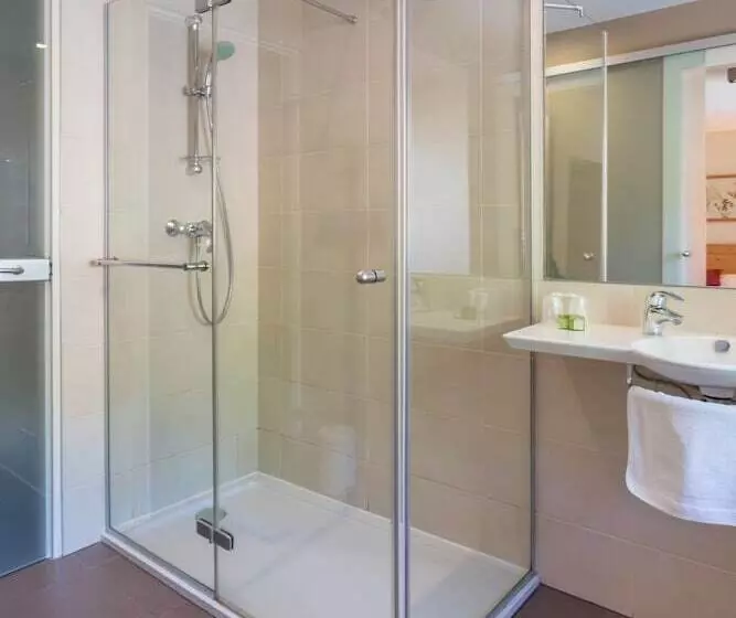 Отель L Ao Hôtel & Restaurant L Aigle D Or