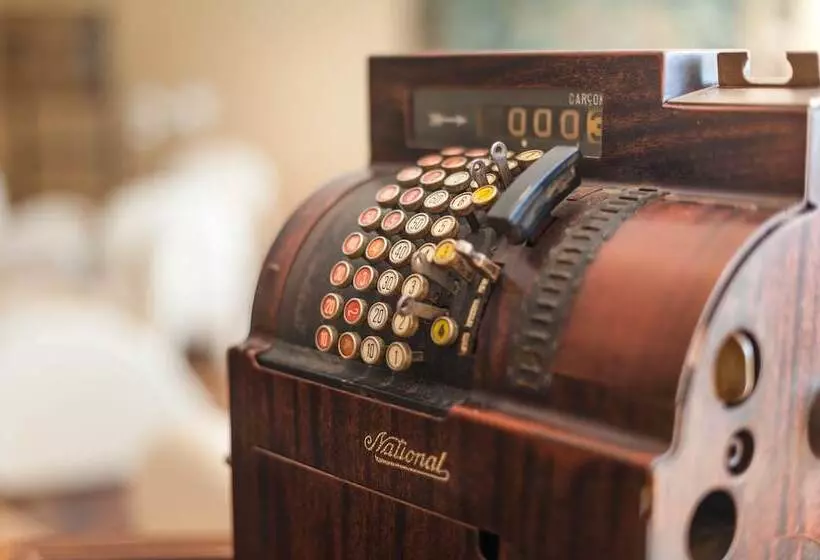 Отель Le Senechal