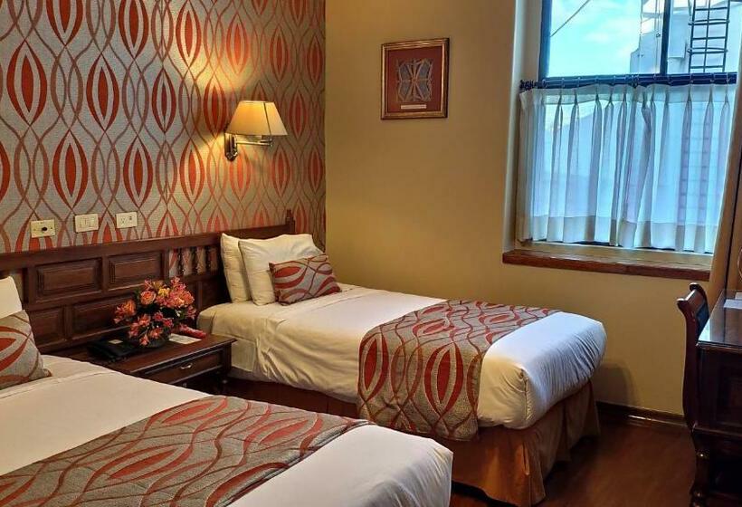 ホテル Real Audiencia