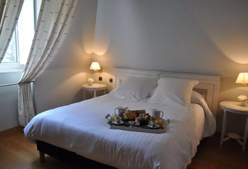 酒店 The Originals City, Hôtel la Reine Jeanne, Orthez