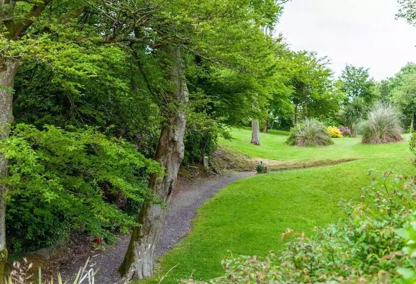 Westlodge Hotel & Leisure Centre