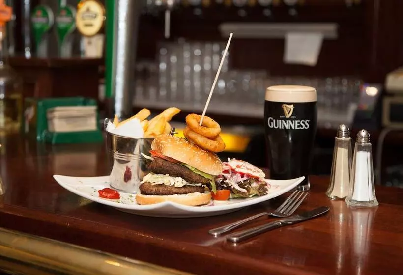 Westlodge Hotel & Leisure Centre