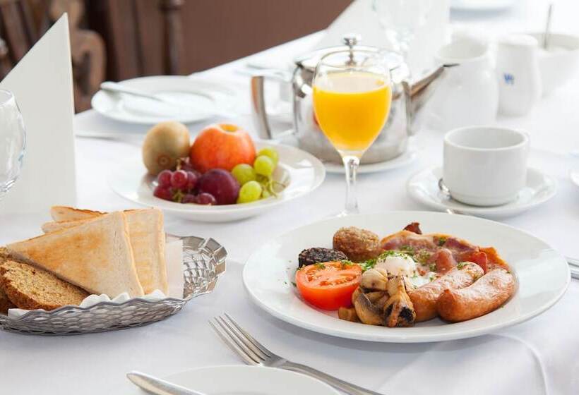 Westlodge Hotel & Leisure Centre