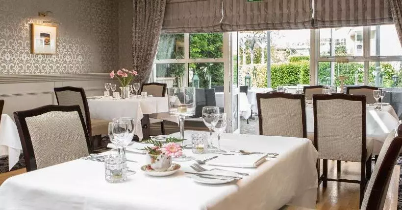 هتل Whitford House