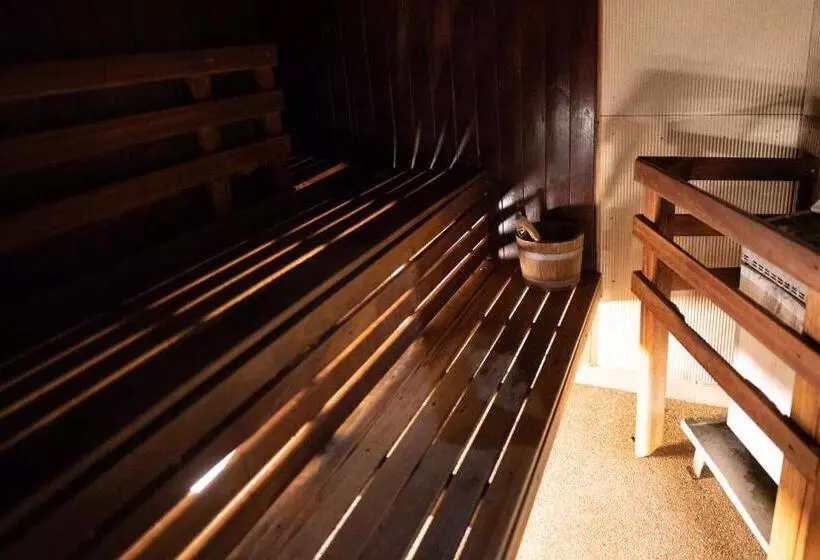 هتل Whitford House