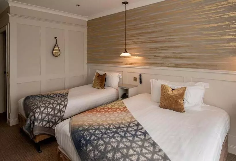 هتل Whitford House