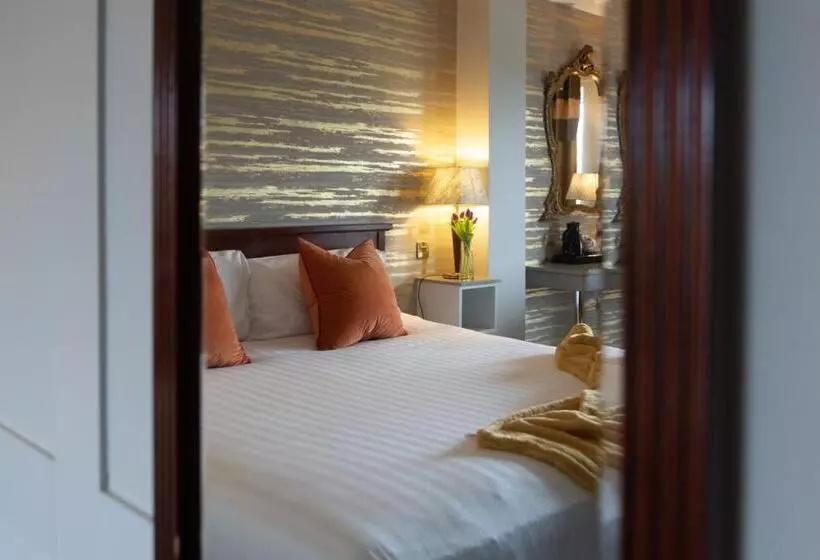 هتل Whitford House