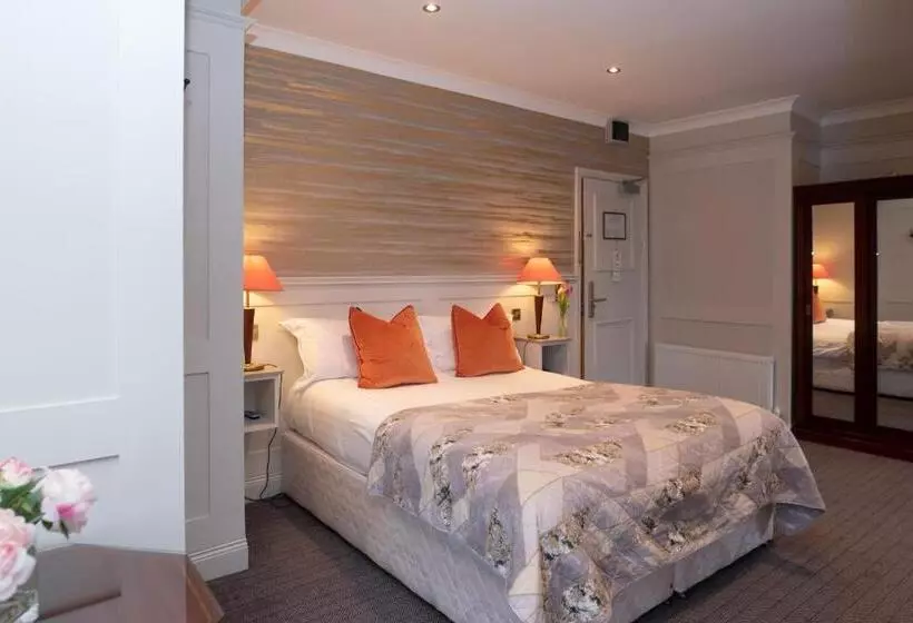 هتل Whitford House