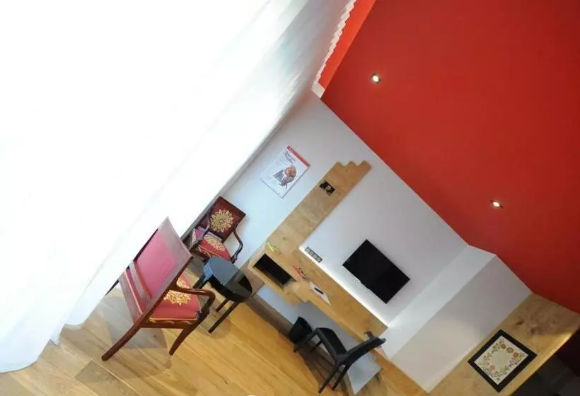 Logis Hotel Restaurant Au Boeuf Rouge