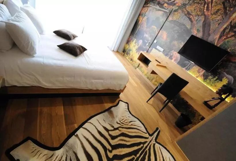 Logis Hotel Restaurant Au Boeuf Rouge