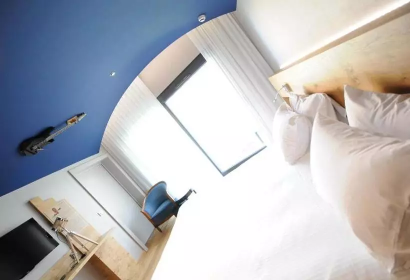 Logis Hotel Restaurant Au Boeuf Rouge