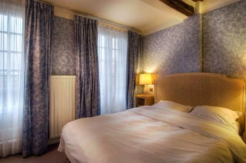 ホテル Baudelaire Opera