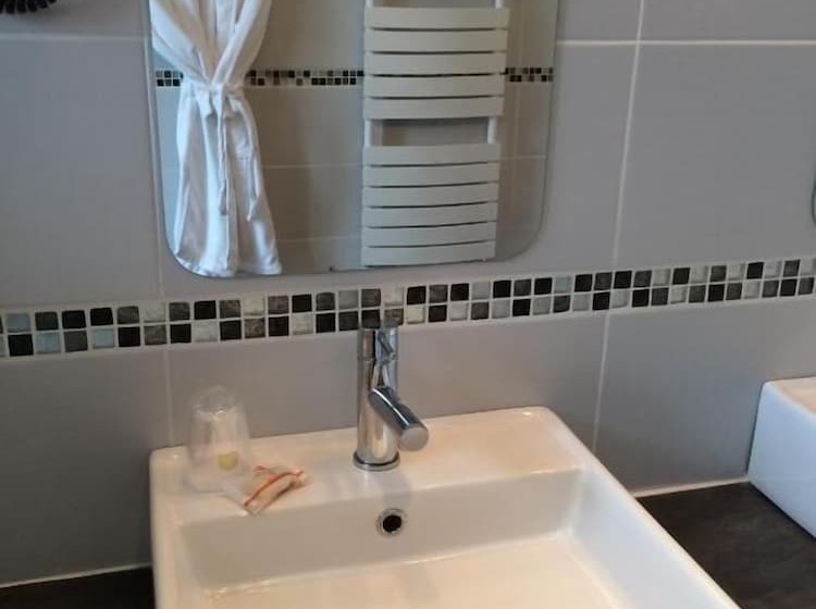 فندق Hôtel Continental Pau Centre