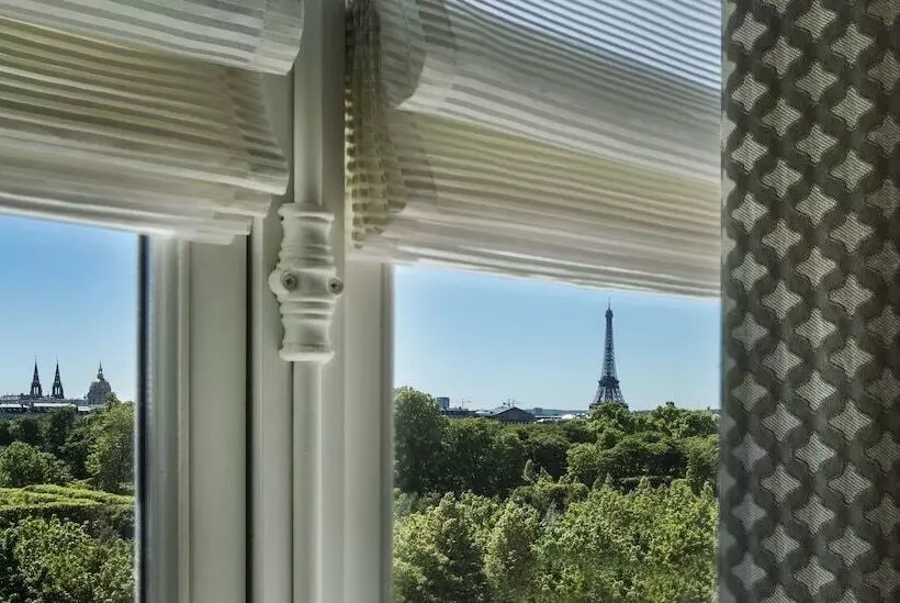 هتل Brighton Esprit De France