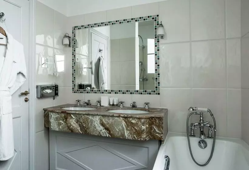 هتل Brighton Esprit De France