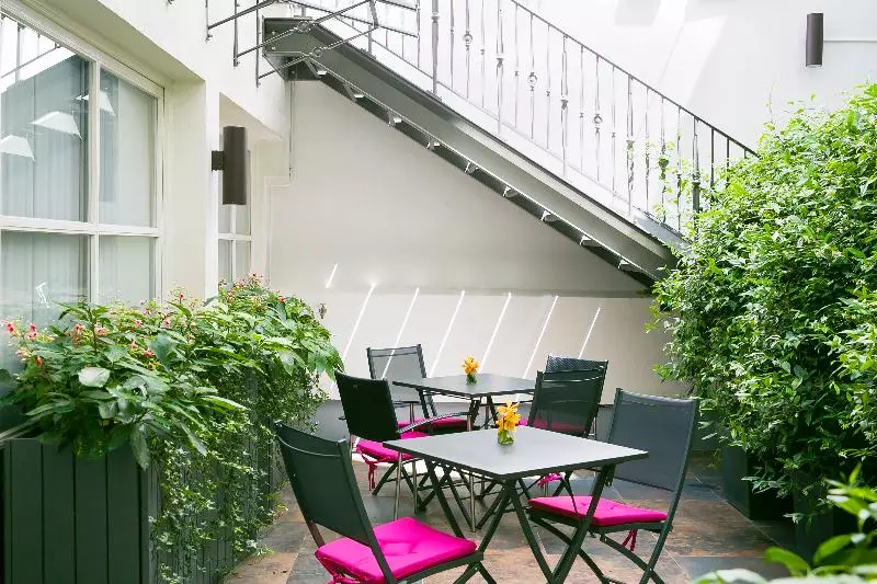 ホテル Le Bellechasse Saintgermain