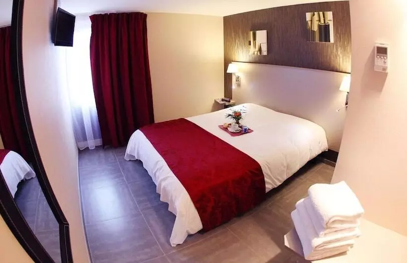 Отель Le Coudon