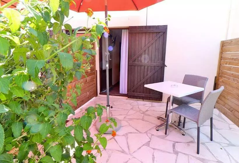 Отель Le Coudon