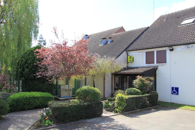 هتل Logis Lhôtel Restaurant Antony Verrières Le Buisson