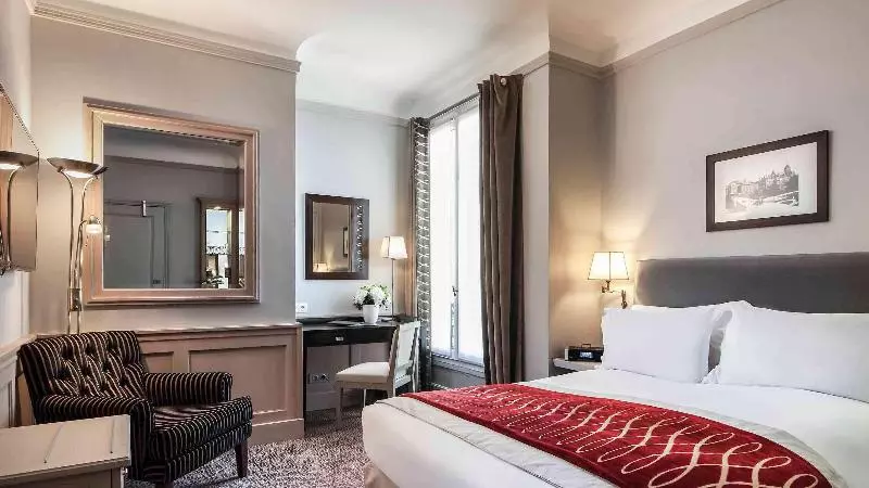 ホテル Sofitel Paris Baltimore Tour Eiffel