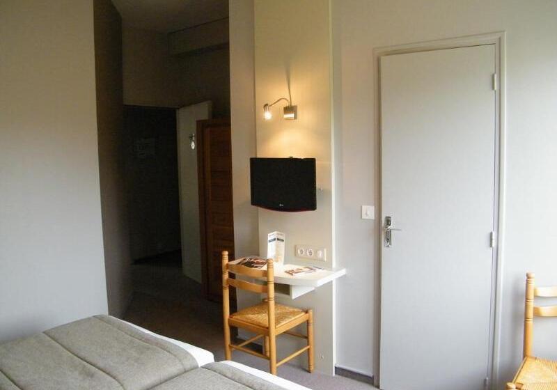 Brit Hotel L Arrivée Guingamp