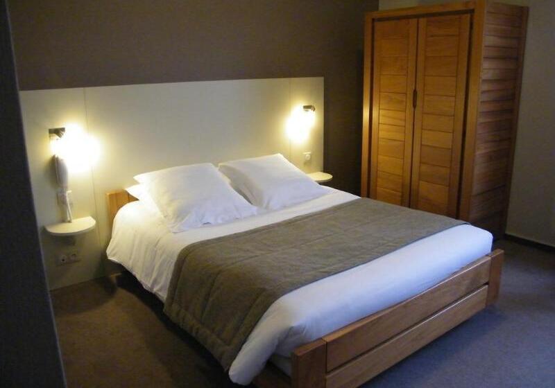 Brit Hotel L Arrivée Guingamp