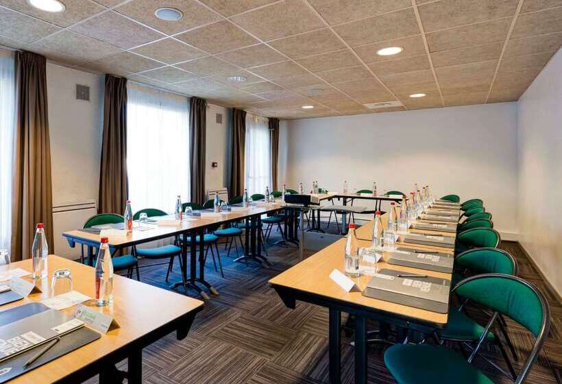 هتل Campanile Evry Ouest Corbeil Essonnes