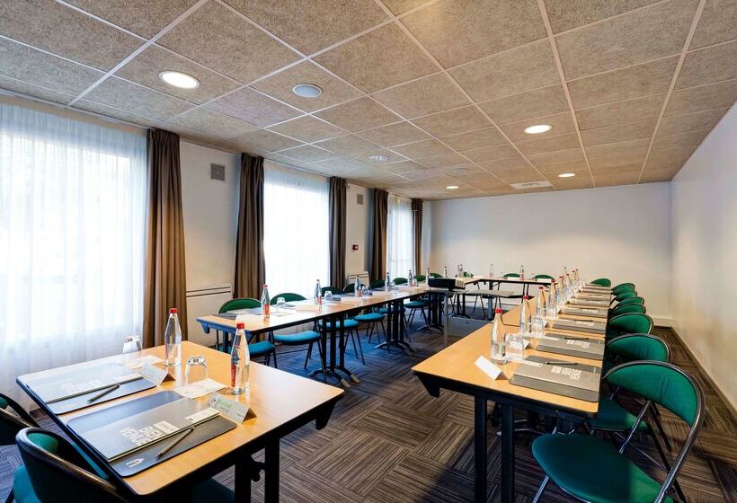 هتل Campanile Evry Ouest Corbeil Essonnes