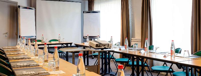 هتل Campanile Evry Ouest Corbeil Essonnes