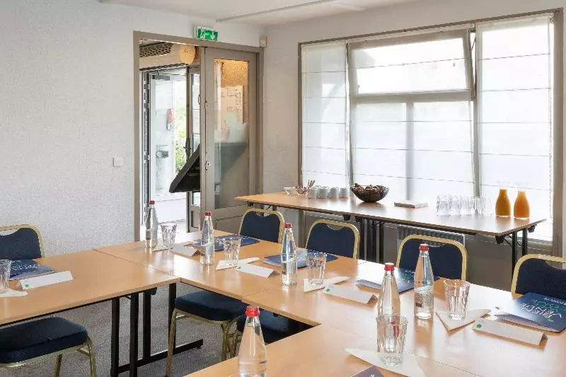 فندق Campanile Morangis Orly