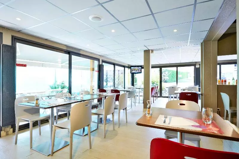 酒店 Campanile St Etienne Centre Villars La Terrasse