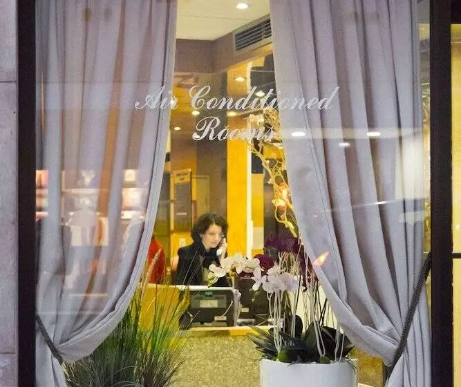 هتل Fertel Etoile