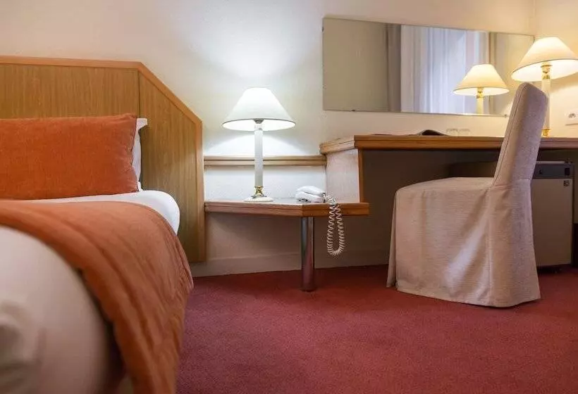 هتل Fertel Etoile