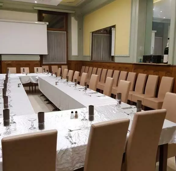 فندق Hôtel De L Europe