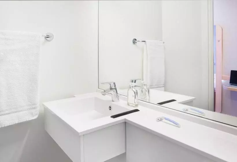 ホテル Ibis Budget Thonon Les Bains