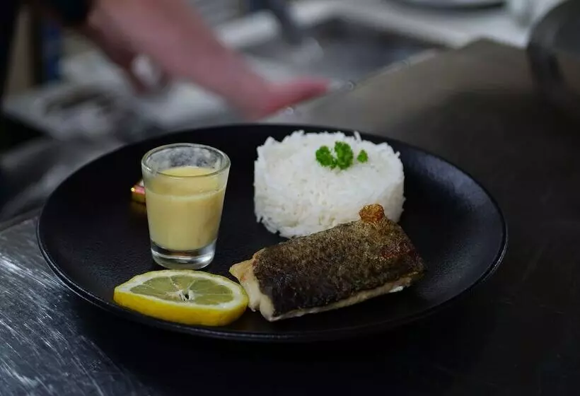 בית מלון כפרי Ibis Chartres Ouest Lucé