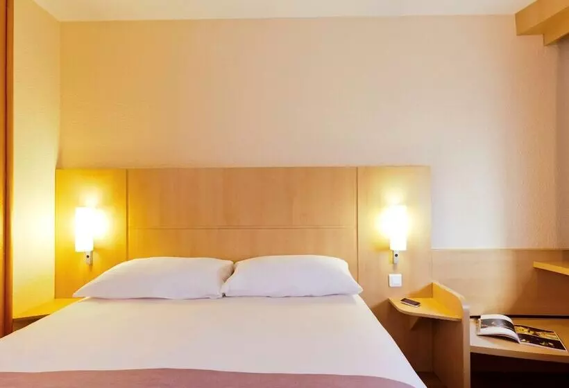 ホテル Ibis Paris La Défense Esplanade