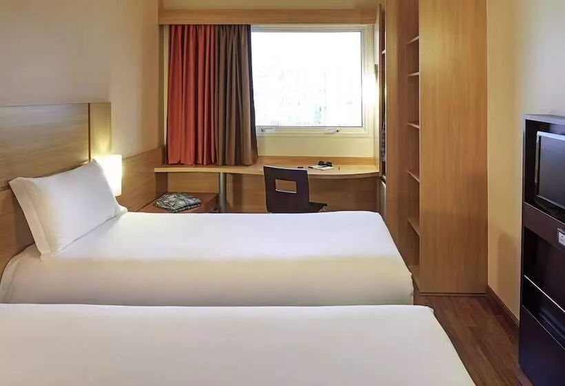 ホテル Ibis Paris La Défense Esplanade