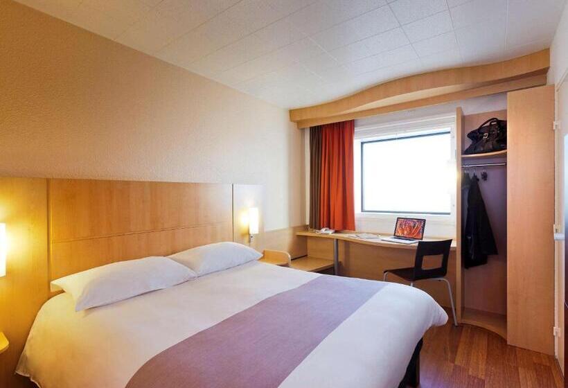 هتل Ibis Paris La Défense Esplanade