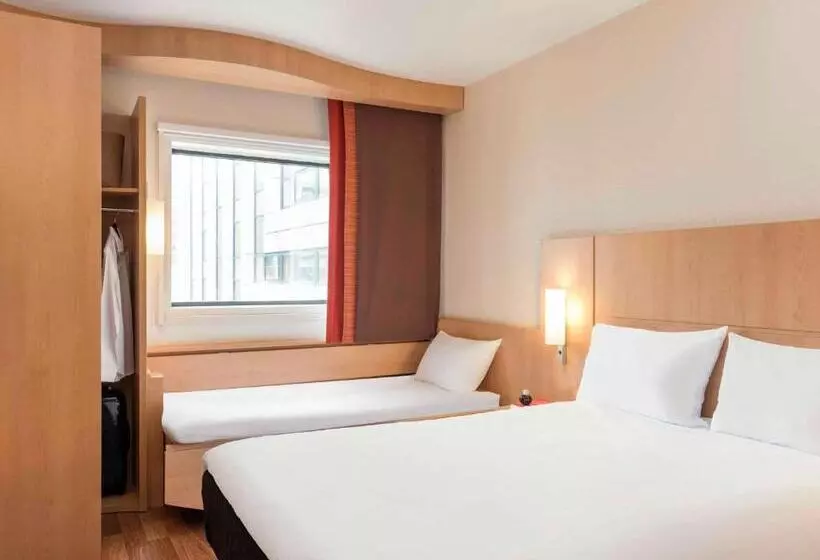 ホテル Ibis Paris La Défense Esplanade