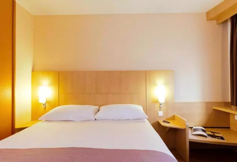 ホテル Ibis Paris La Défense Esplanade