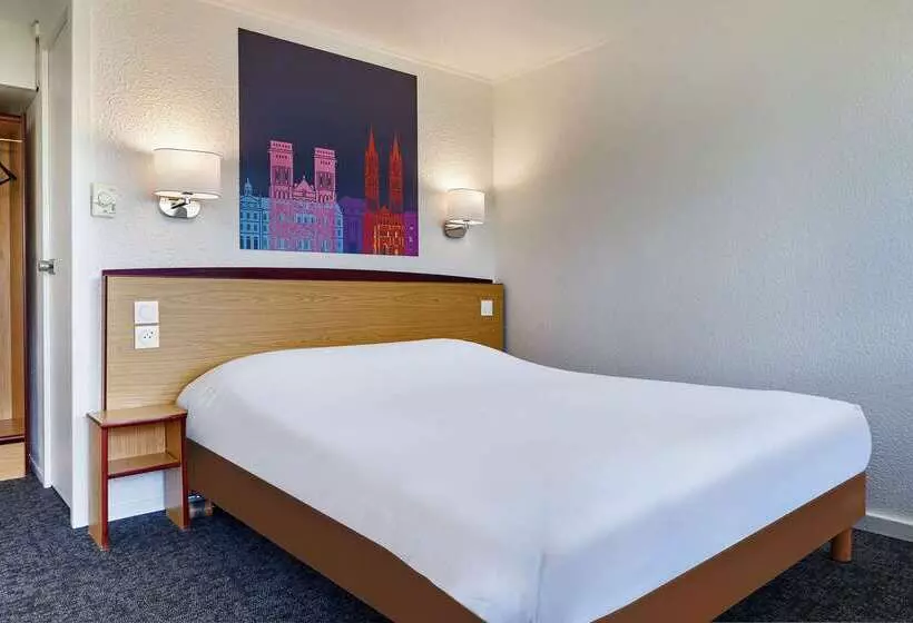 酒店 Kyriad Tarbes Bastillac