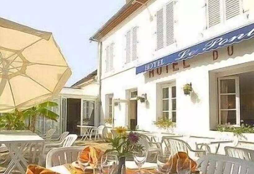 Отель Logis Hôtel Du Pont Neuf